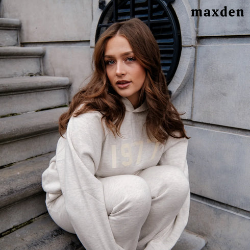 ESSENTIALS 1977 HOODIE + FREE TRACKPANTS