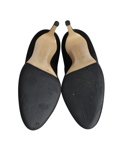 Women's Gianvito Rossi Round-toe Flared Pumps in Black Suede