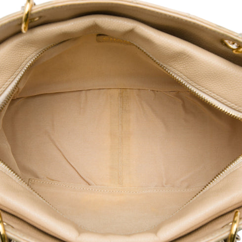 Petite Timeless Tote Quilted Caviar