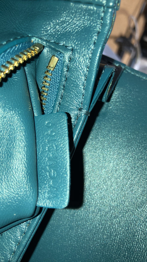 Triomphe Shoulder Bag Smooth Calfskin Medium