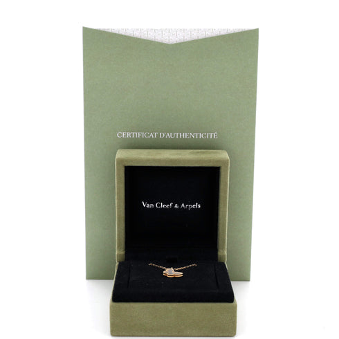 Sweet Alhambra Butterfly Pendant Necklace 18K Yellow Gold and Mother of Pearl