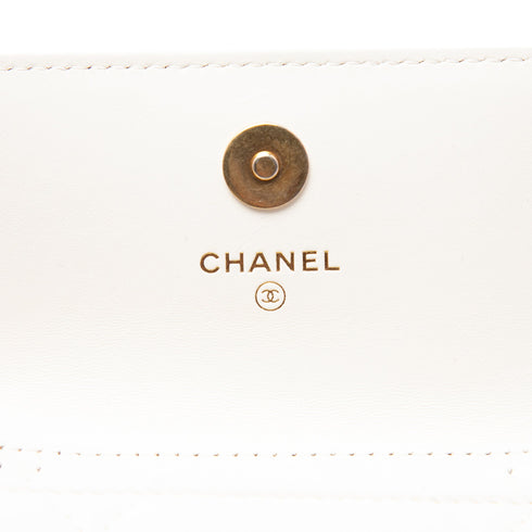 19 Wallet on Chain Quilted Lambskin