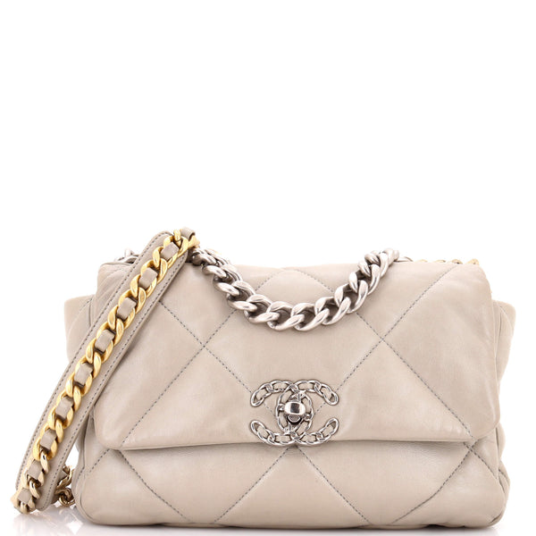 19 Flap Bag Quilted Leather Medium