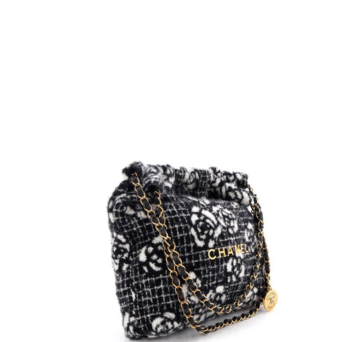 22 Chain Hobo Quilted Camellia Cashmere Small