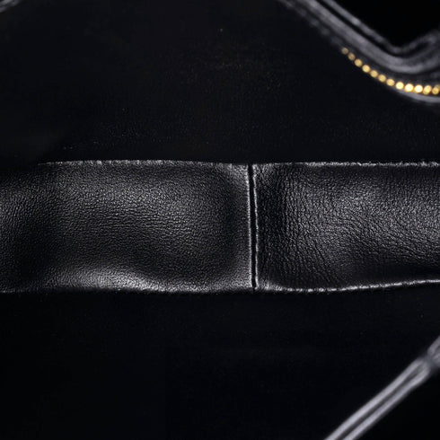 Triomphe Shoulder Bag Smooth Calfskin Medium