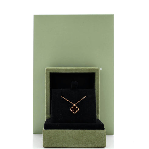 Sweet Alhambra Pendant Necklace 18K Rose Gold and Carnelian