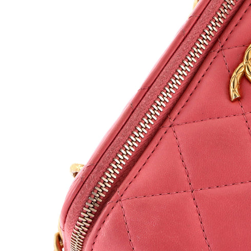 All Slide Long Vanity Case with Chain Quilted Lambskin Small