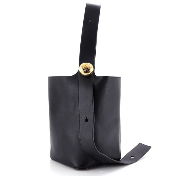 Pebble Bucket Bag Leather