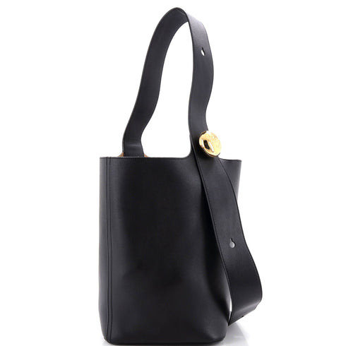 Pebble Bucket Bag Leather