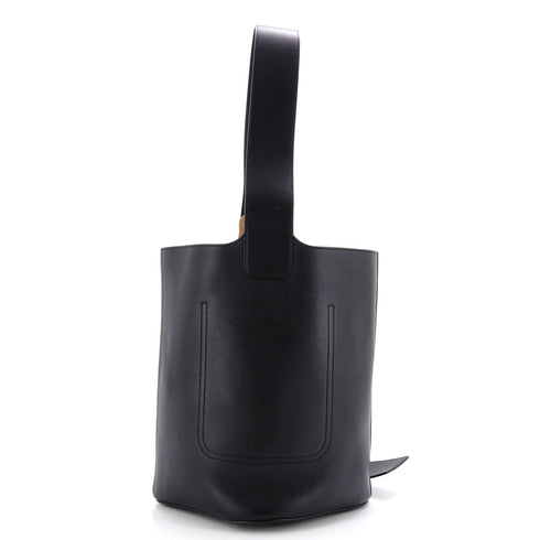 Pebble Bucket Bag Leather