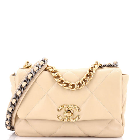 19 Flap Bag Quilted Leather Medium