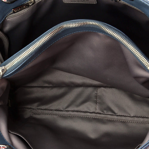 Grand Shopping Tote Quilted Caviar