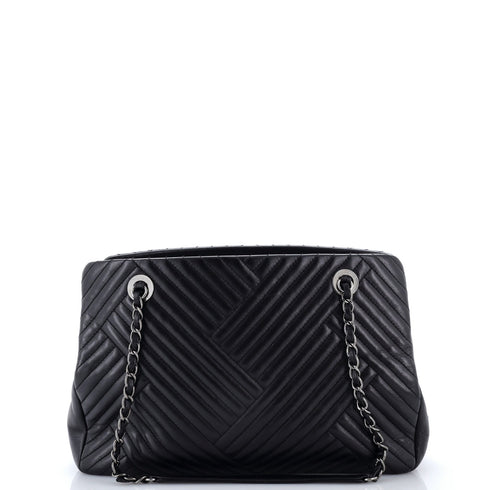 CC Crossing Tote Chevron Lambskin Large