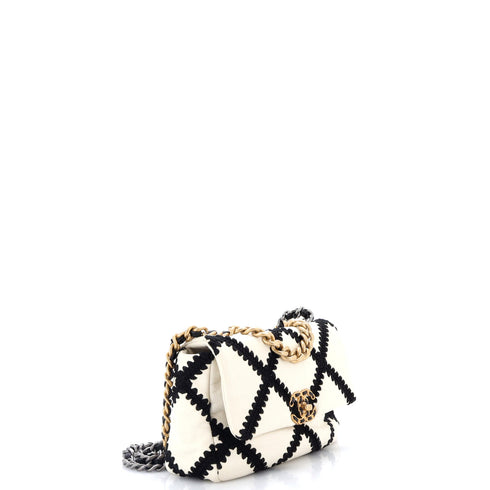 19 Flap Bag Crochet Quilted Calfskin Medium