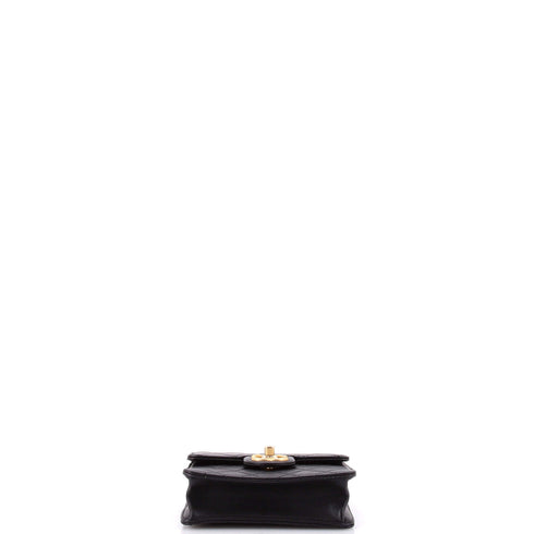 Chic Pearls Flap Bag Quilted Lambskin Mini