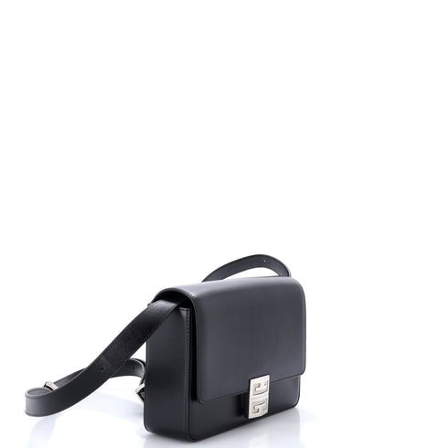 4G Shoulder Bag Leather Medium