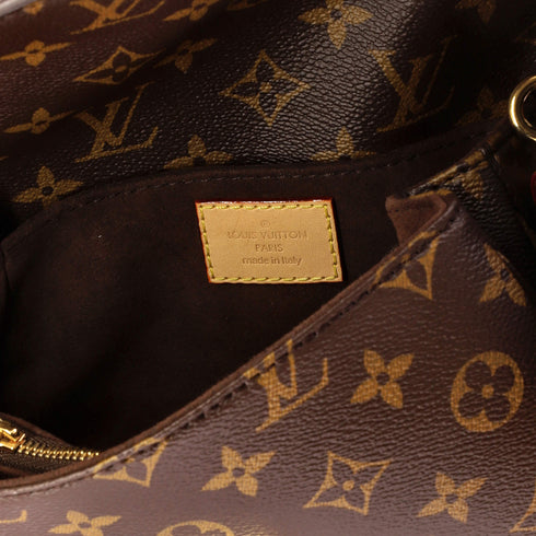 Pochette Metis Monogram Canvas East West