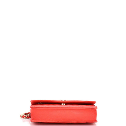 Textured CC Wallet on Chain Quilted Caviar
