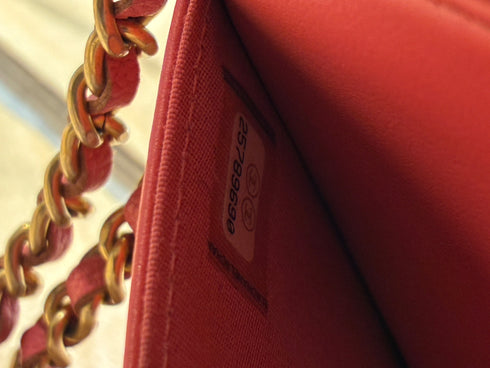 Boy Wallet on Chain Quilted Caviar