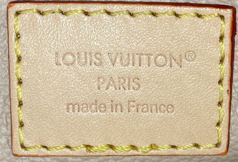 Cosmetic Pouch Monogram Canvas GM