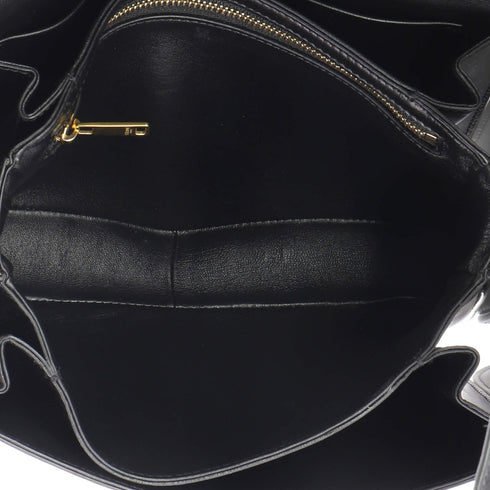 Triomphe Shoulder Bag Smooth Calfskin Medium