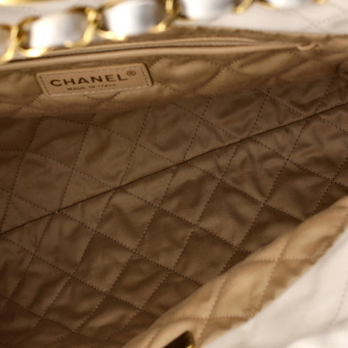 22 Chain Hobo Quilted Calfskin Medium