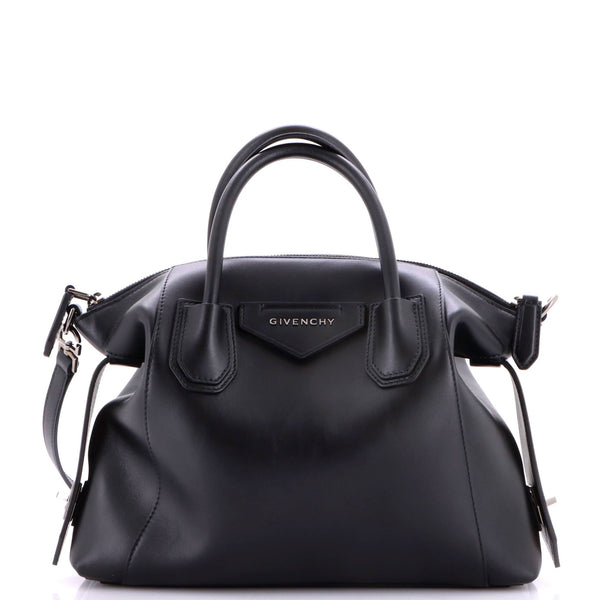 Antigona Soft Bag Leather Small