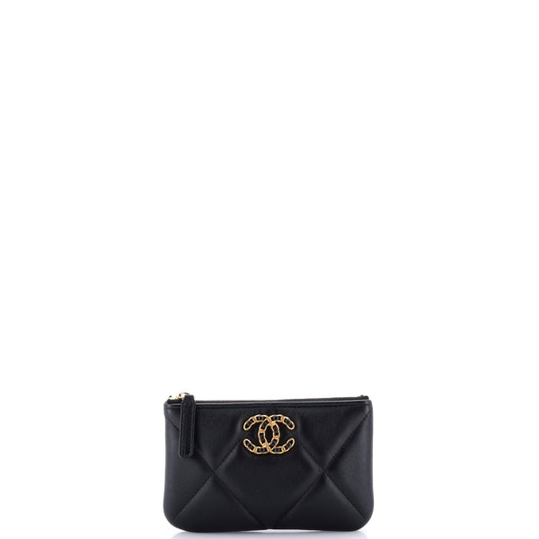 19 O Case Pouch Quilted Lambskin Mini
