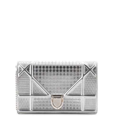 Diorama Wallet on Chain Cannage Embossed Calfskin