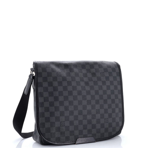 Daniel Messenger Bag Damier Graphite MM