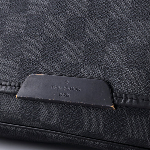 Daniel Messenger Bag Damier Graphite MM