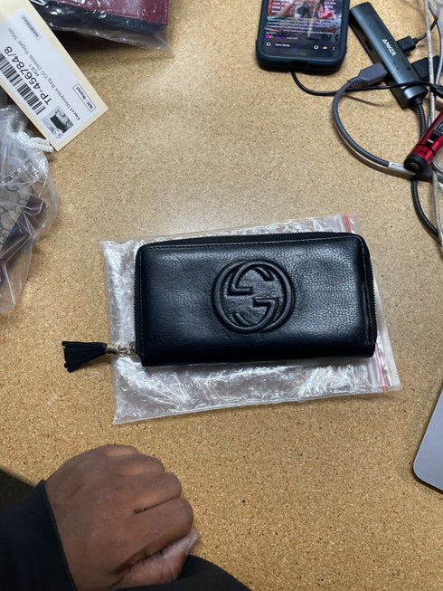 Soho Zip Around Wallet Leather