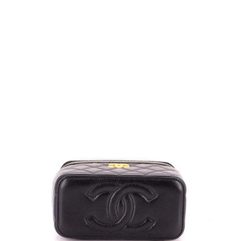All Slide Long Vanity Case with Chain Quilted Lambskin Small