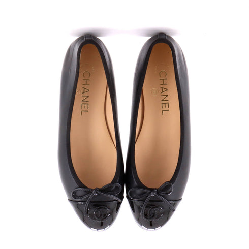 Women's CC Cap Toe Bow Ballerina Flats Leather and Patent