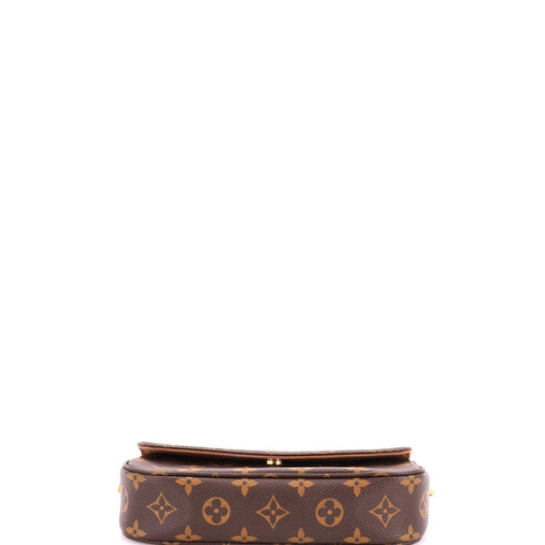 Ivy Wallet on Chain Monogram Canvas