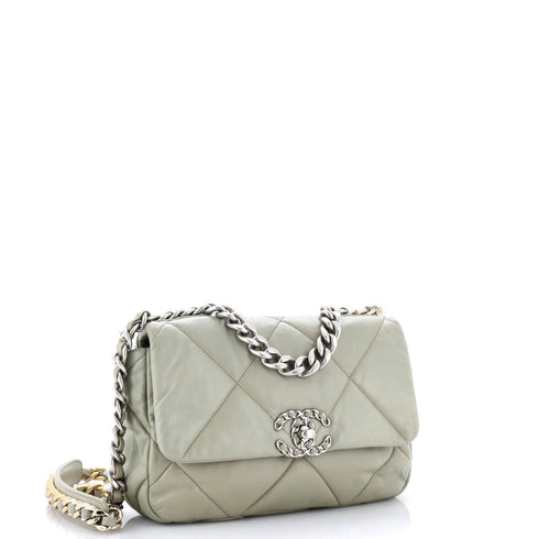 19 Flap Bag Quilted Leather Medium