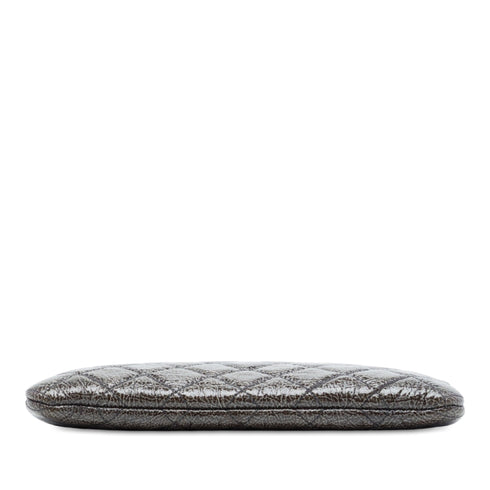 O Case Clutch Quilted Caviar Small