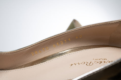 Women's Gianvito Rossi, mirrored leather pumps in gold