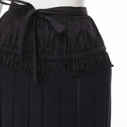 Women's Comme Des Garcons 2001 Embroidered Skirt
