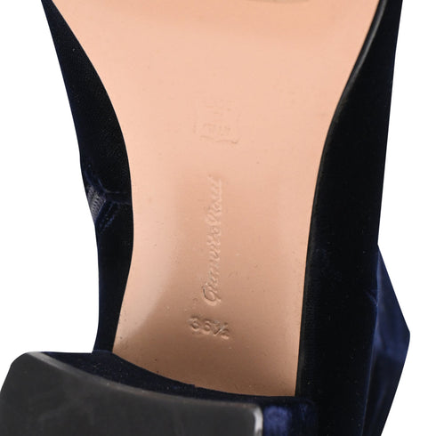 Women's Gianvito Rossi Round-Toe Ankle Boots in Navy Blue Velvet