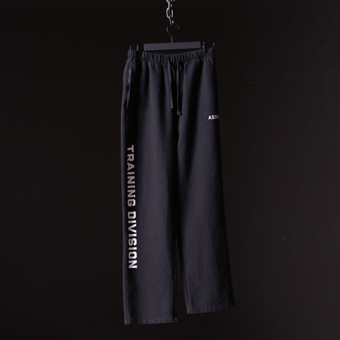 FA'23 Straight Leg Jogger - M - Limited Edition