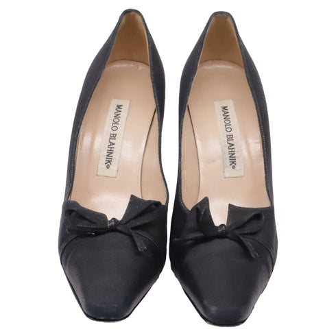 Women's Manolo Blahnik Pumps in Black Leather