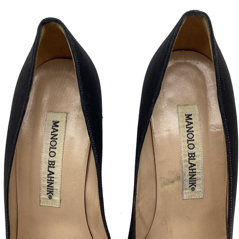 Women's Manolo Blahnik Slingback Pumps in Black Leather
