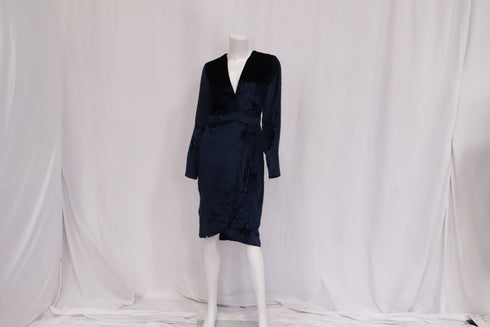 Women's Gucci Leopard Pattern Faux Wrap Dress in Navy Blue Velvet