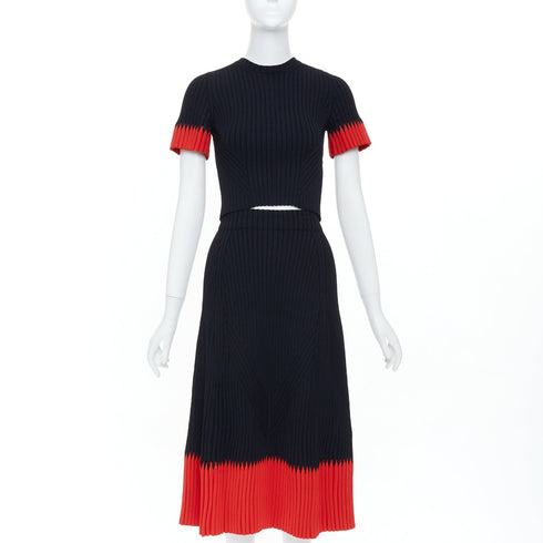Women's Alexander McQueen 2018 Black Red Chevron Crop Top Skirt Set
