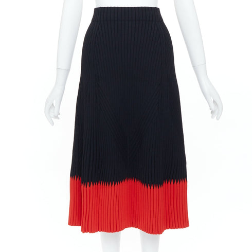 Women's Alexander McQueen 2018 Black Red Chevron Crop Top Skirt Set