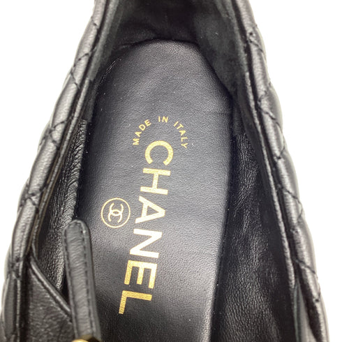 Women's Chanel CC Cap-Toe Quilted Mary Jane Ballet Flats in Black Leather