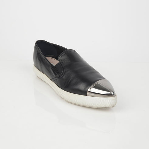 Women's Metal Cap Slip-on Sneakers Size