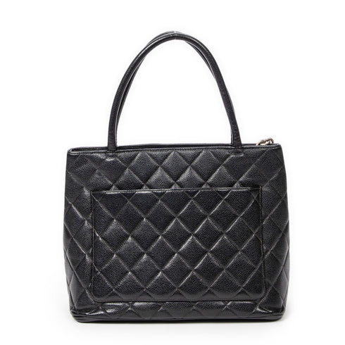 Medallion Tote Quilted Caviar