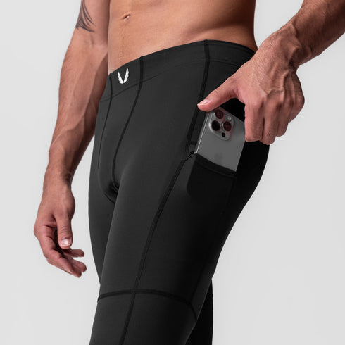 0977. WarpFlexx-Lite® 3/4-Length Legging - Black
